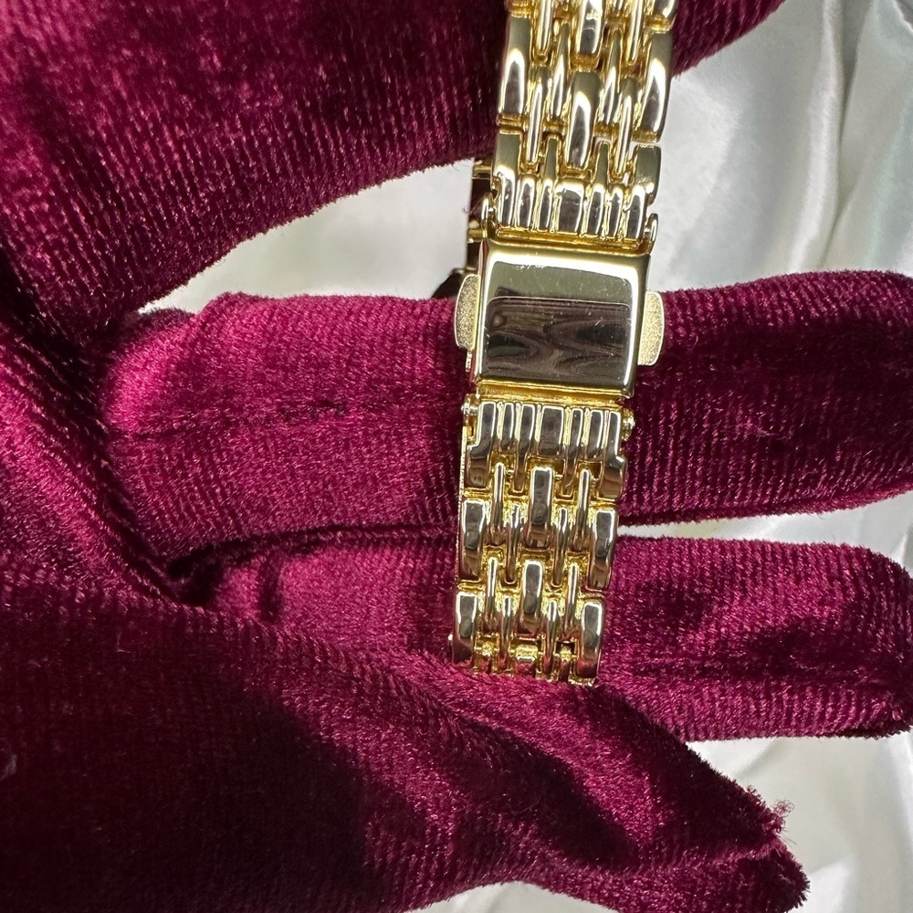 Elegant Gold Snake Chain Watch - Picture 6 of 9